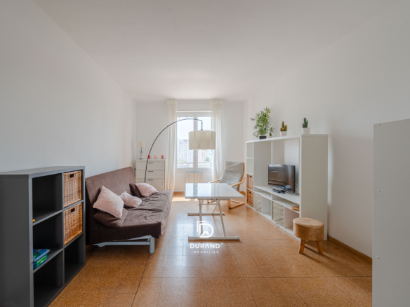 APPARTEMENT - 3 PIECES - BALCON - 13005 MARSEILLE