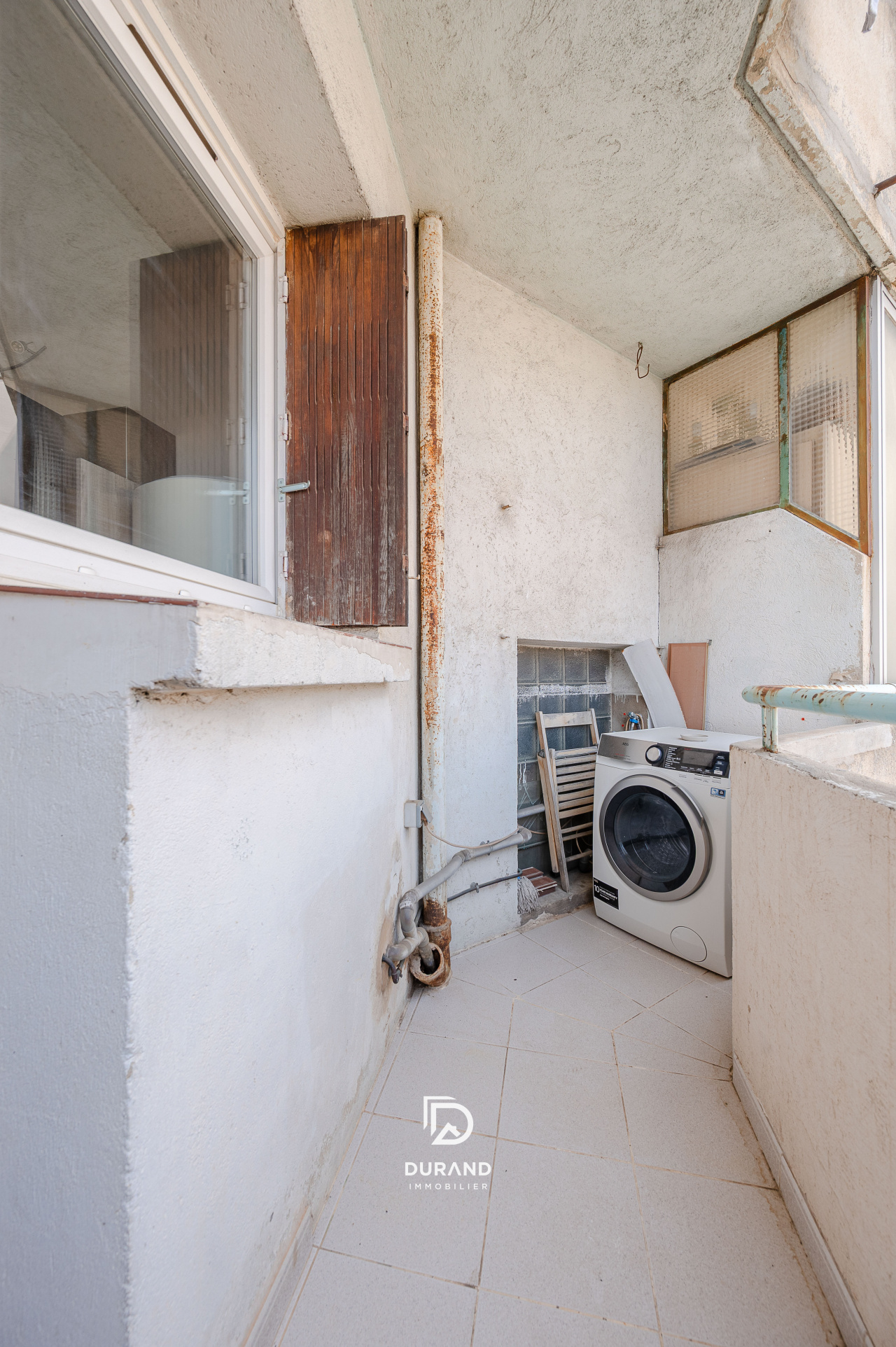 APPARTEMENT - 3 PIECES - BALCON - 13005 MARSEILLE