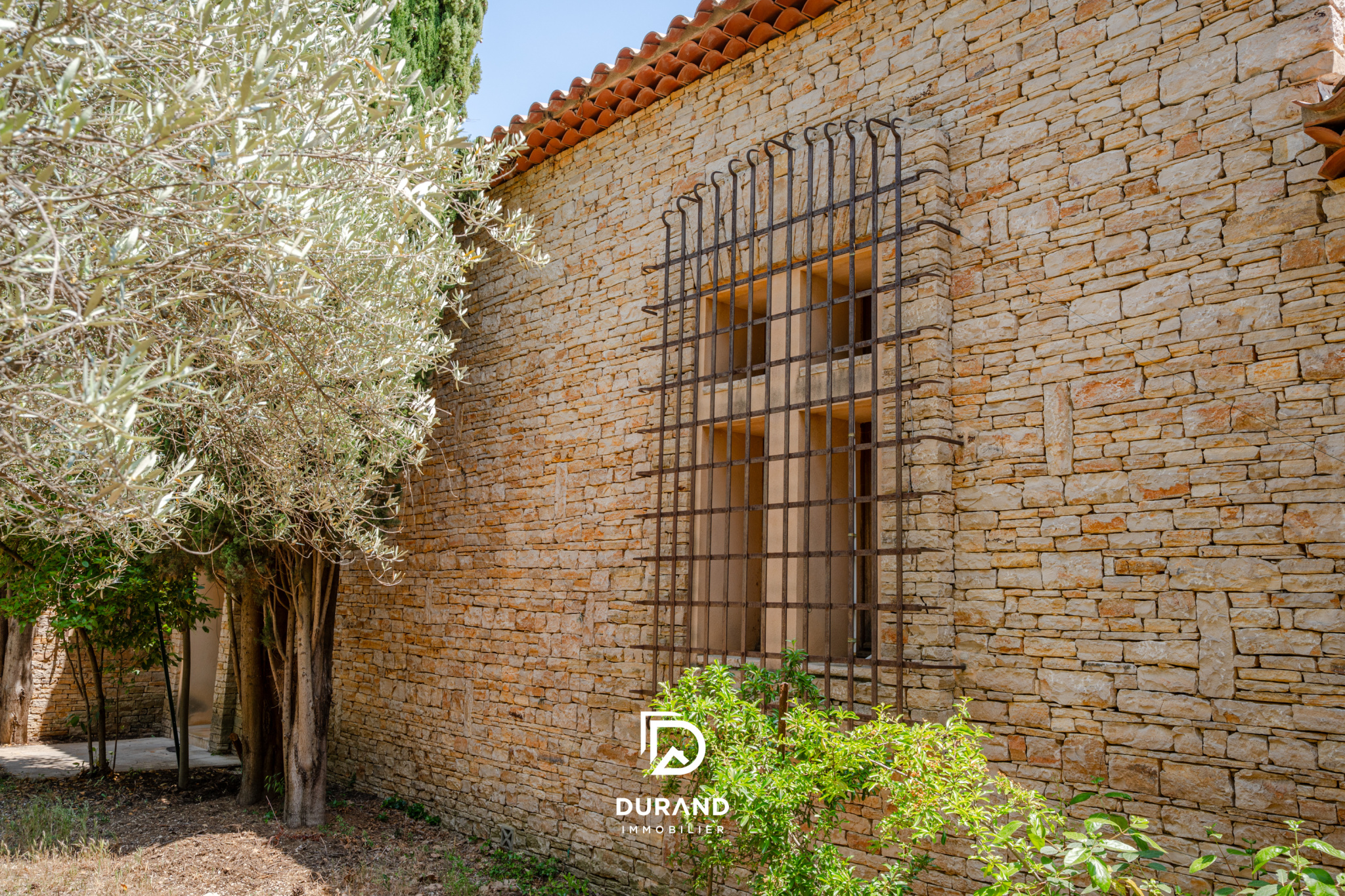 MAISON - OLIVERAIE - PROVENCE - 83640 SAINT ZACHARIE