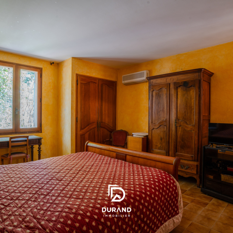 MAISON - OLIVERAIE - PROVENCE - 83640 SAINT ZACHARIE