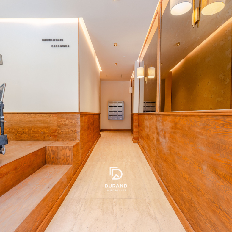 APPARTEMENT - INDUSTRIEL - SAINT VICTOR - 13007 MARSEILLE