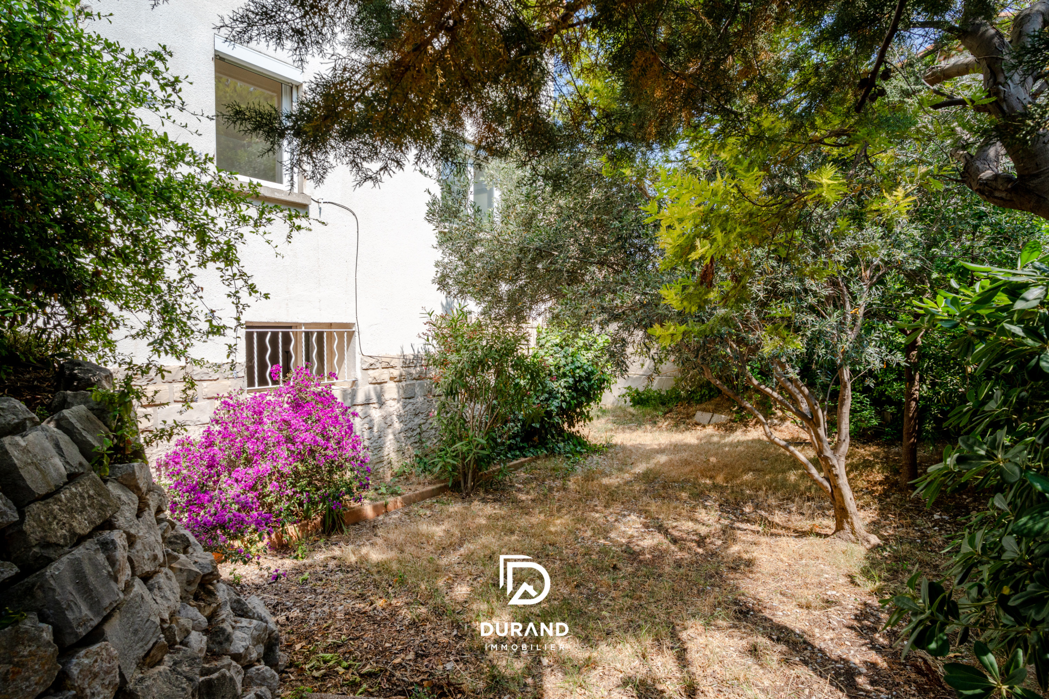 MAISON - JARDIN - BORD DE MER -  MONTREDON - 13008 MARSEILLE
