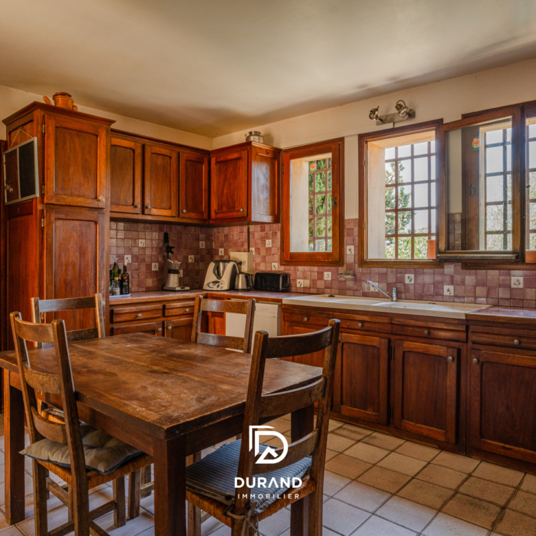 MAISON - OLIVERAIE - PROVENCE - 83640 SAINT ZACHARIE