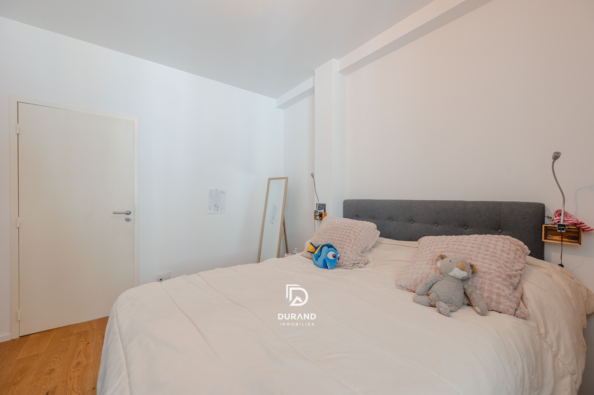 APPARTEMENT - INDUSTRIEL - SAINT VICTOR - 13007 MARSEILLE