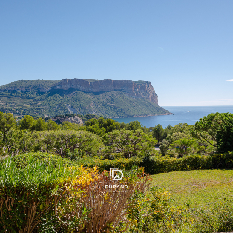 APPARTEMENT - VUE MER - TERRES MARINES - 13260 CASSIS