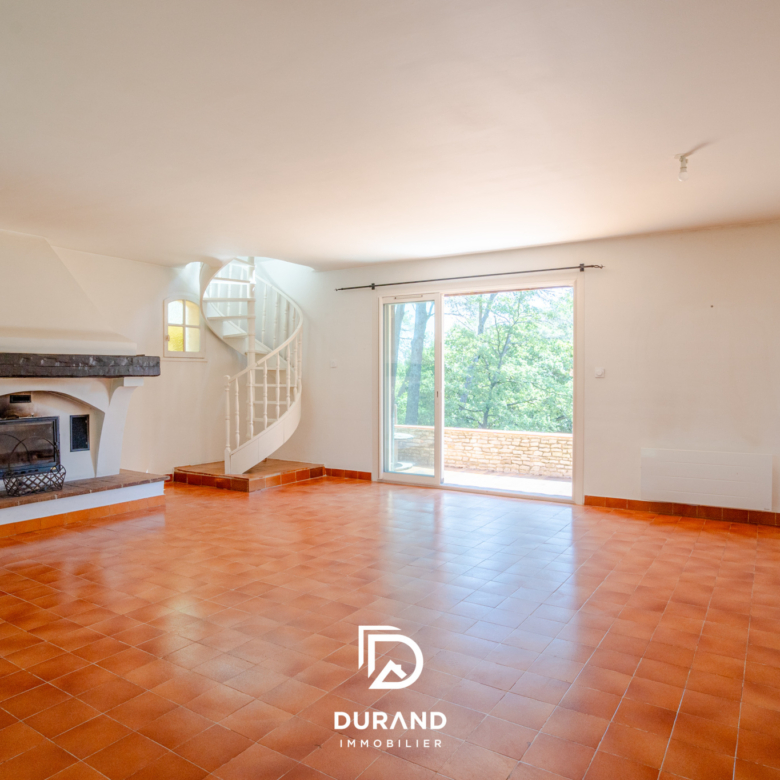 MAISON - GRAND TERRAIN - PINEDE - 13480 CABRIES