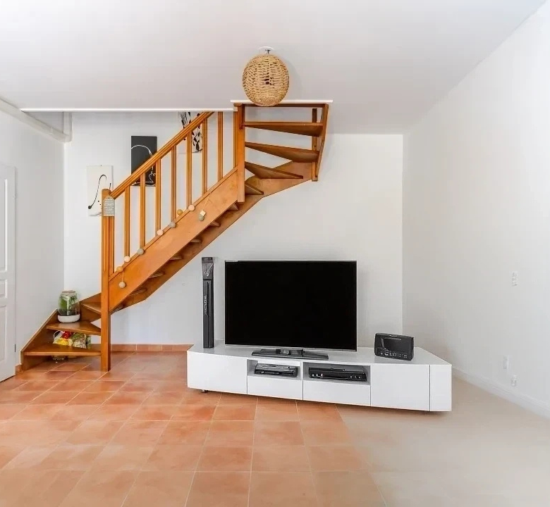 DUPLEX- T3 - JARDIN-TERRASSE - M5 LES DOCKS -JOLIETTE
