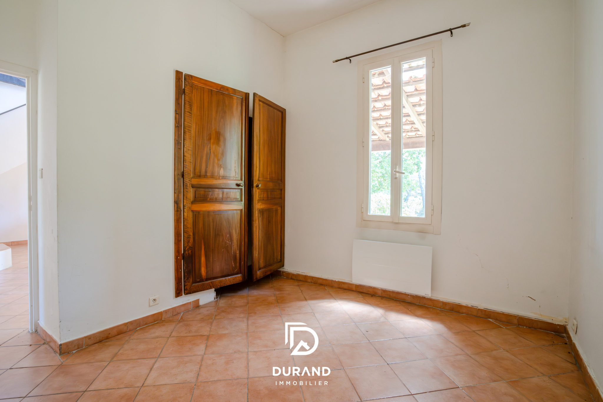 MAISON - GRAND TERRAIN - PINEDE - 13480 CABRIES