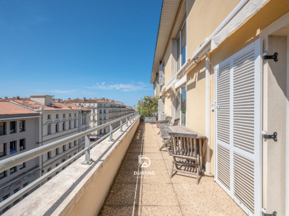 T4 -DUPLEX PLEIN CIEL