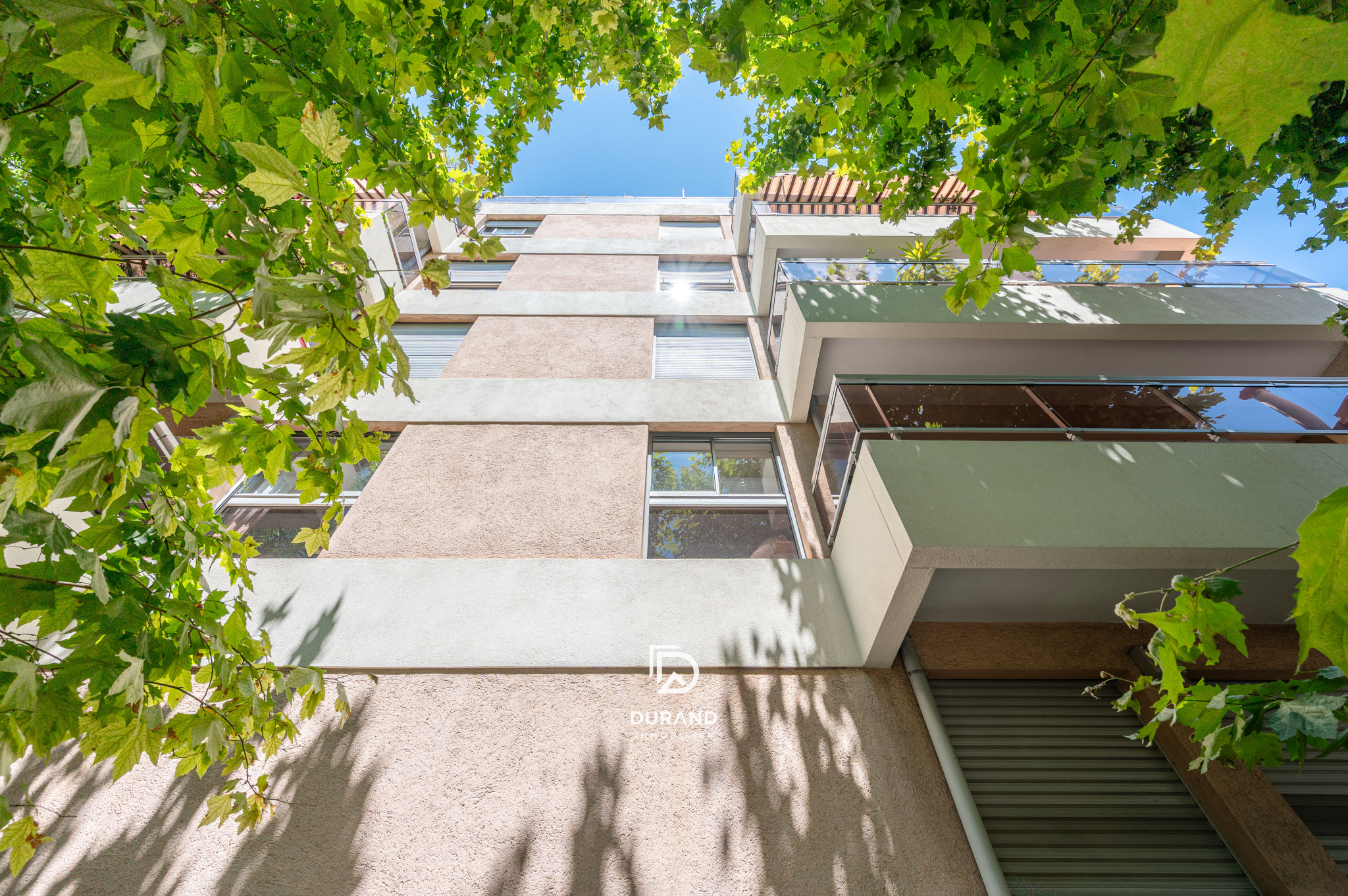 APPARTEMENT - BALCON - SAINT VICTOR - 13007 MARSEILLE