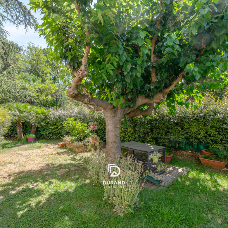 APPARTEMENT - T4 - JARDIN - GARGE - SAINT JEAN DU DÉSERT - 13012 MARSEILLE