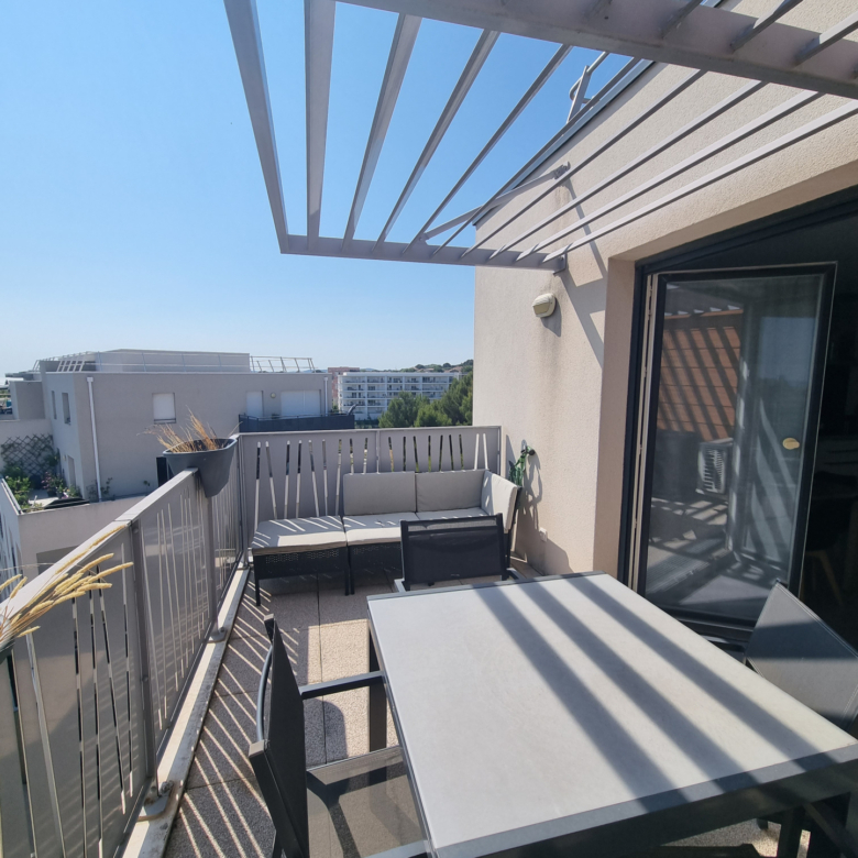 T3 MEUBLE avec terrasse