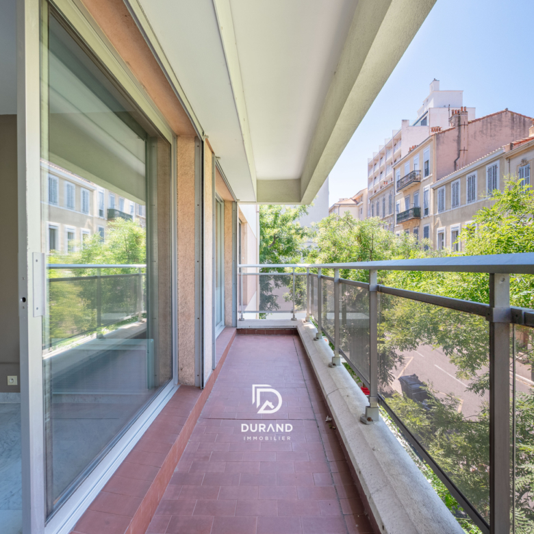 APPARTEMENT - BALCON - SAINT VICTOR - 13007 MARSEILLE