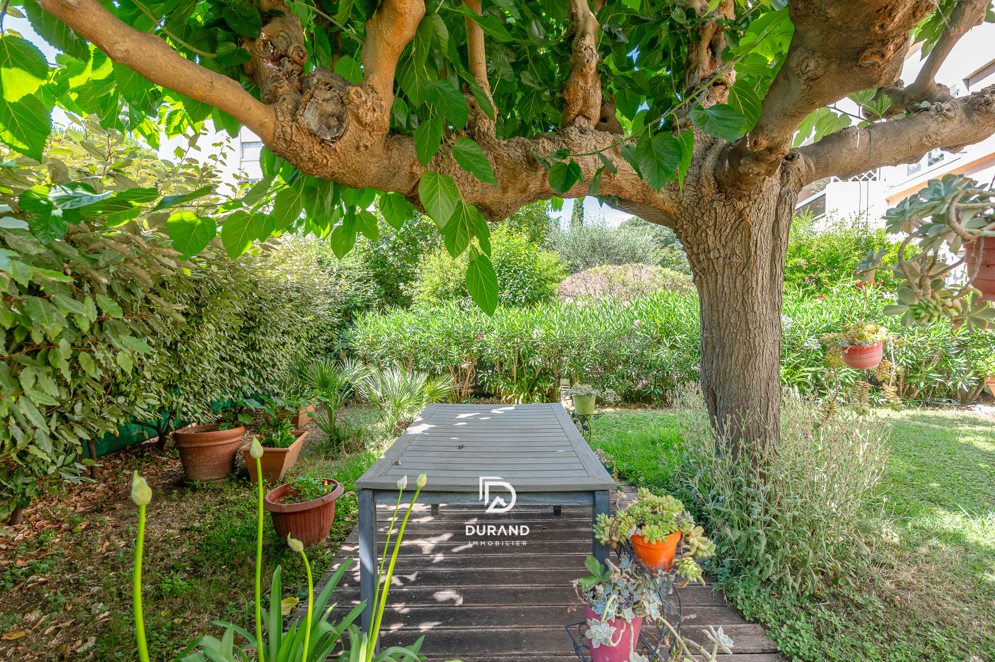 APPARTEMENT - T4 - JARDIN - GARGE - SAINT JEAN DU DÉSERT - 13012 MARSEILLE