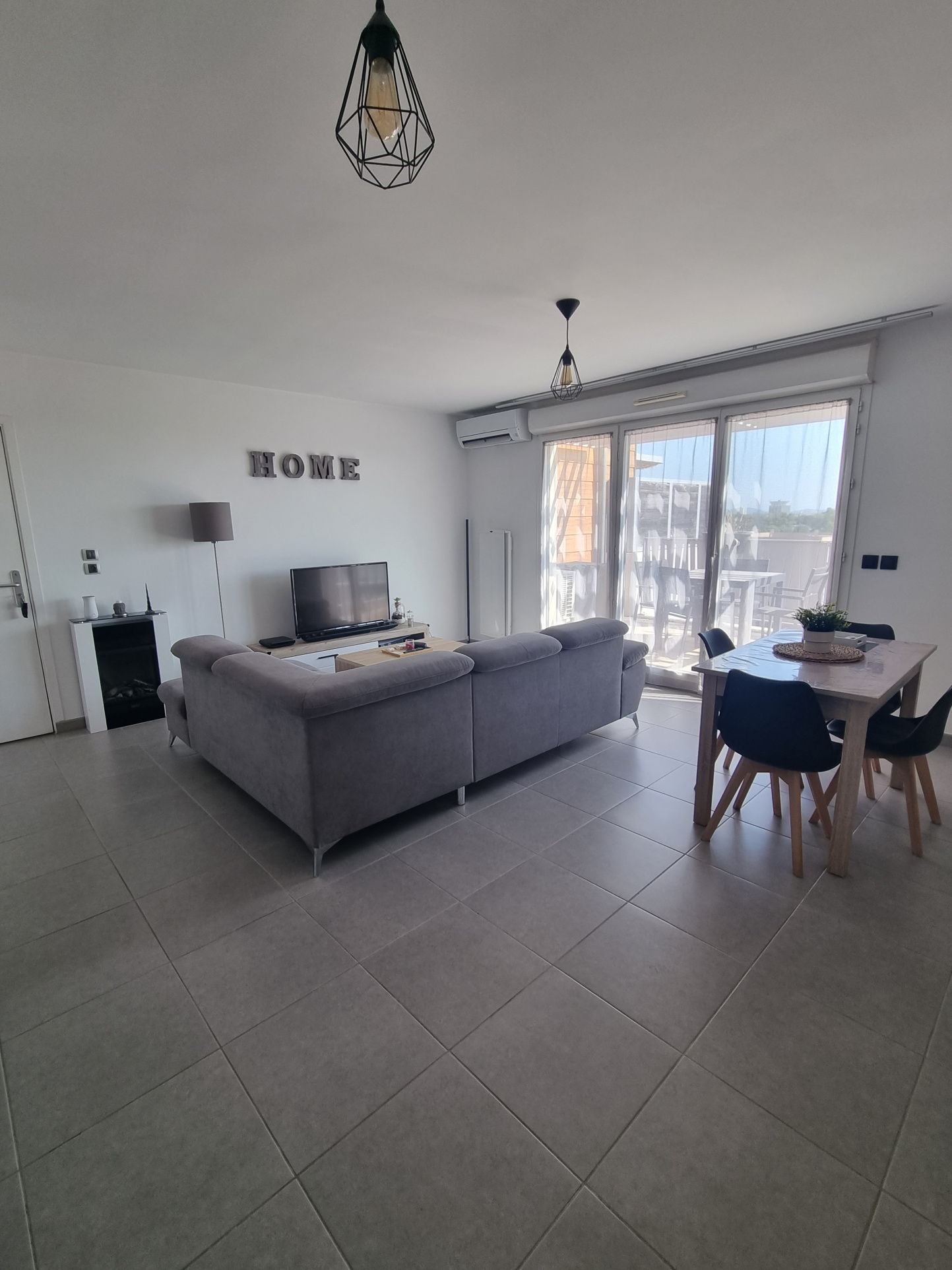 T3 MEUBLE avec terrasse