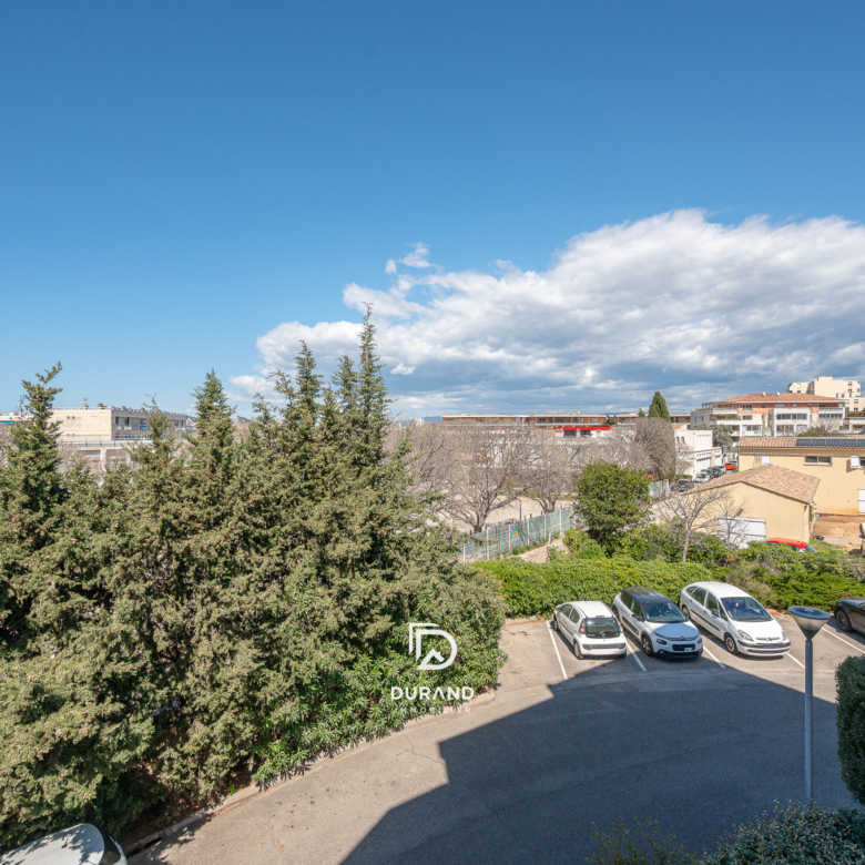 APPARTEMENT - TERRASSE - VIEILLE CHAPELLE - 13008 MARSEILLE