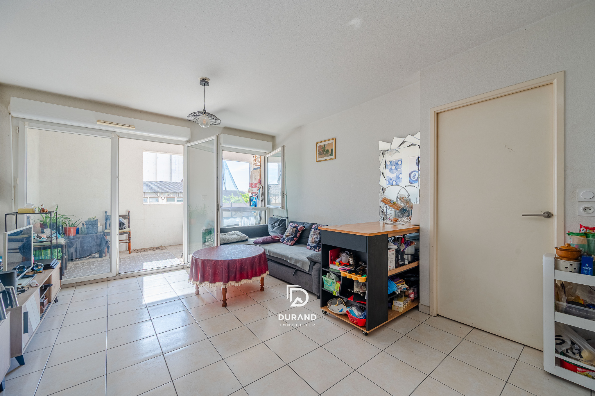 APPARTEMENT - 2 PIECES - TERRASSE - 13003 MARSEILLE
