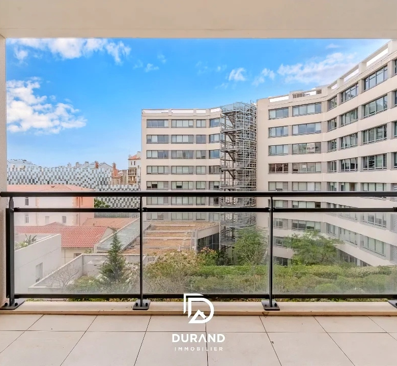 T3 - RECENT -TERRASSE - EUROMEDITERRANÉE- JOLIETTE