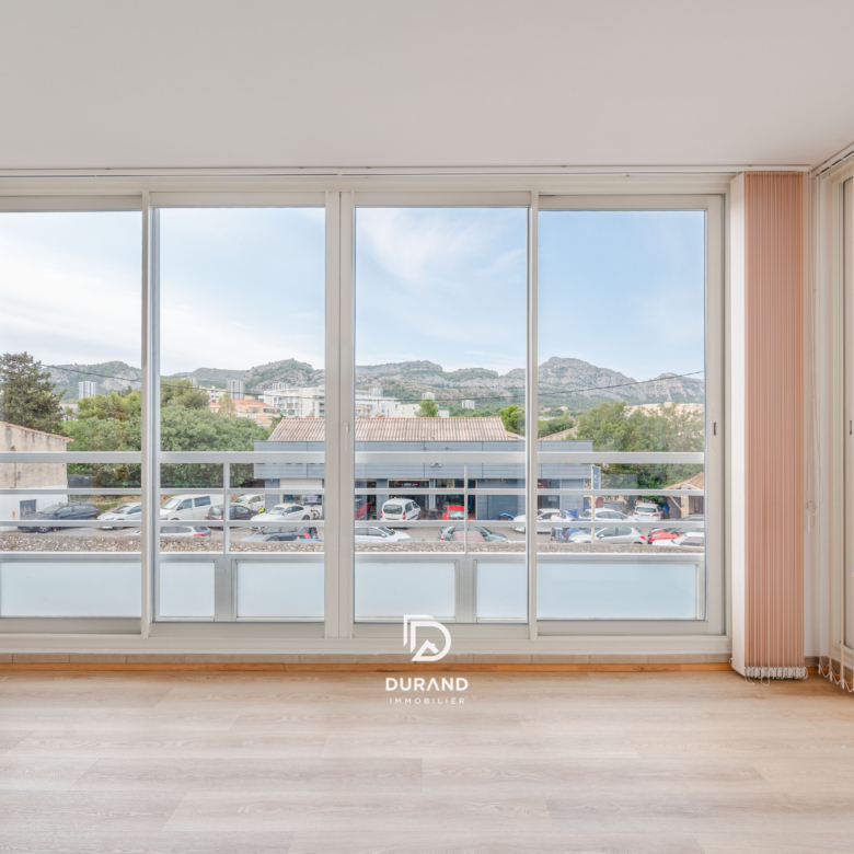 3 PIÈCES 63 M2 - APPARTEMENT - VIELLE-CHAPELLE - 13008 - MARSEILLE