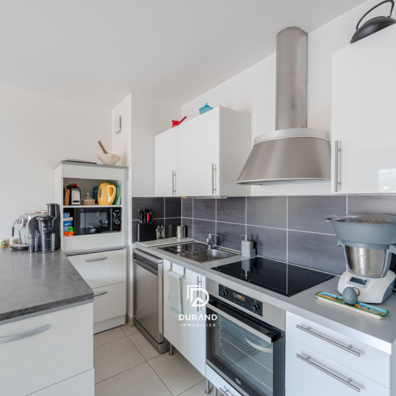 3 PIÈCES 63 M2 - APPARTEMENT - VIELLE-CHAPELLE - 13008 - MARSEILLE
