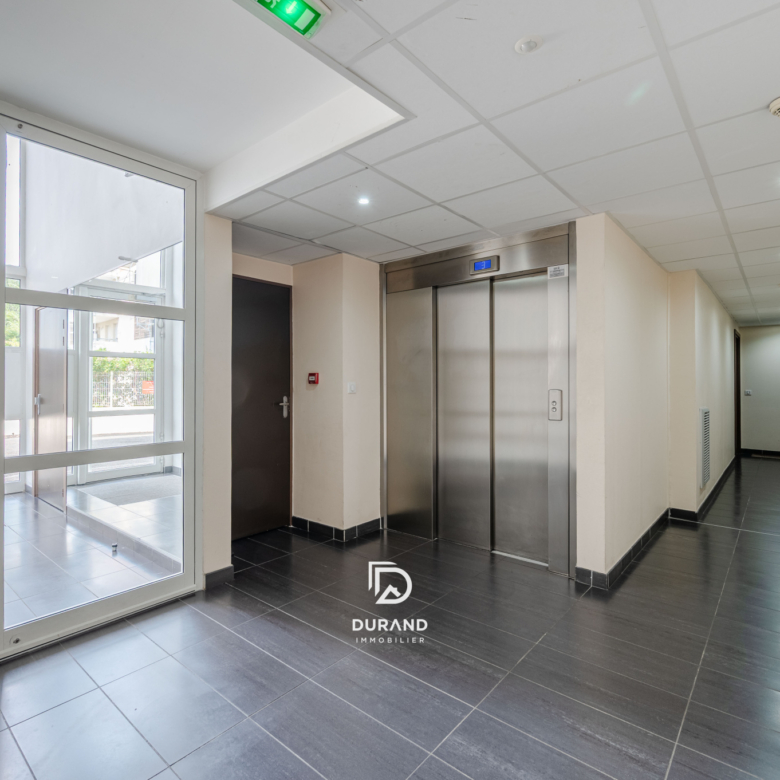 3 PIÈCES 63 M2 - APPARTEMENT - VIELLE-CHAPELLE - 13008 - MARSEILLE