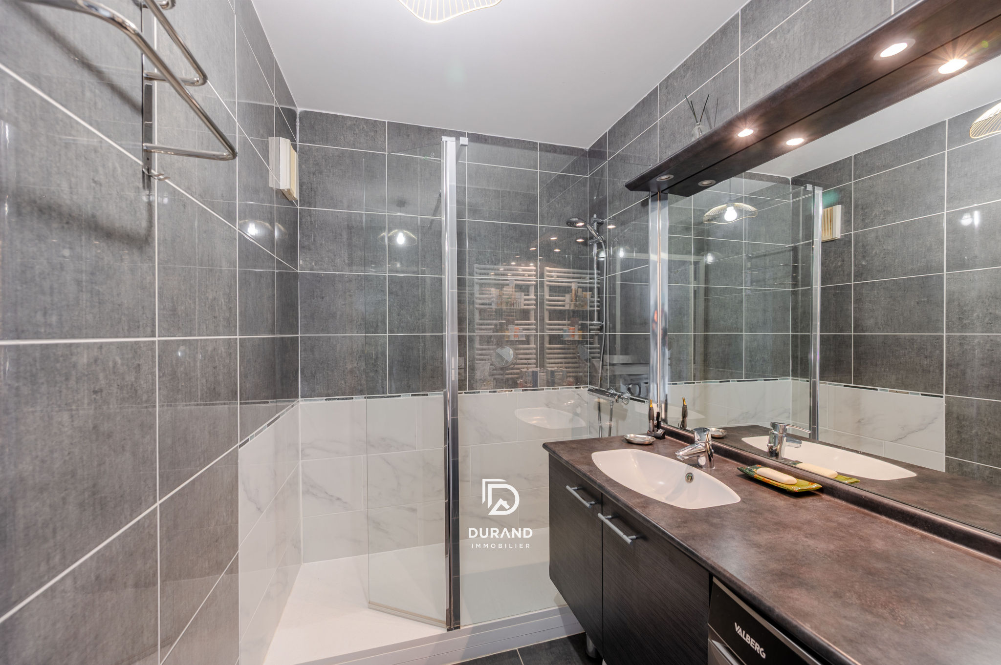 3 PIÈCES 63 M2 - APPARTEMENT - VIELLE-CHAPELLE - 13008 - MARSEILLE