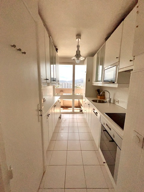 SAINTE ANNE- Le BRASILIA 8éme - T3 meublé en duplex de 70 m2 avec deux balcons   Résidence sécurisée