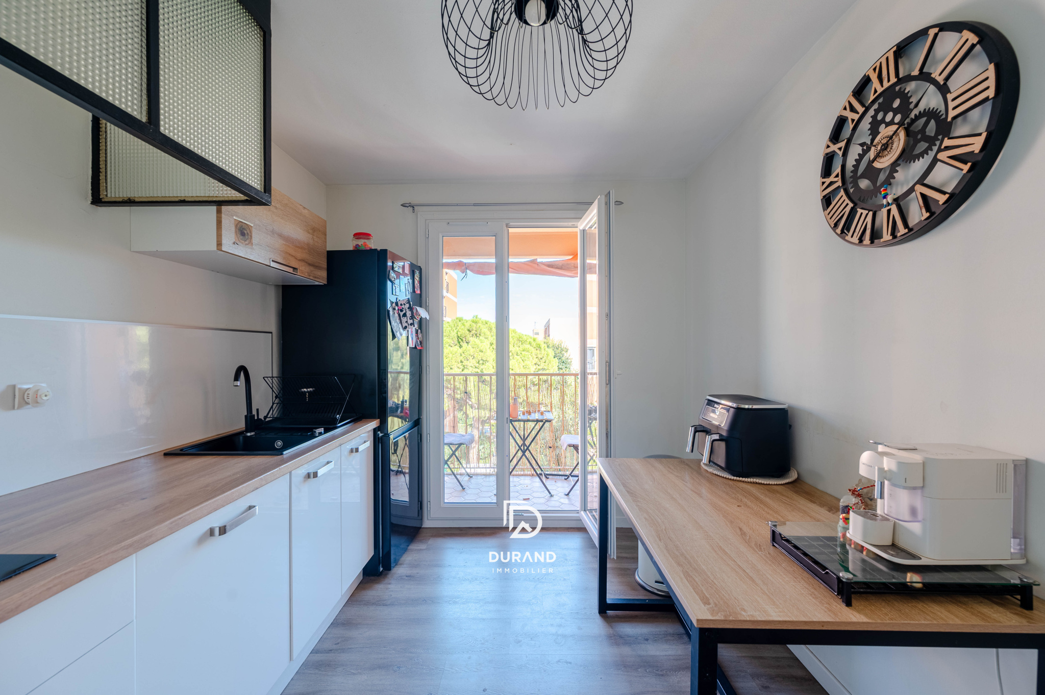 APPARTEMENT - T3 - BALCON - SAINT TRONC - 13010 MARSEILLE