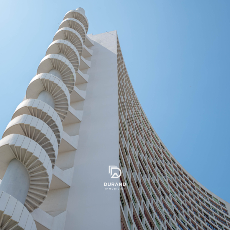 APPARTEMENT - DUPLEX - LE BRASILIA - 13008 MARSEILLE
