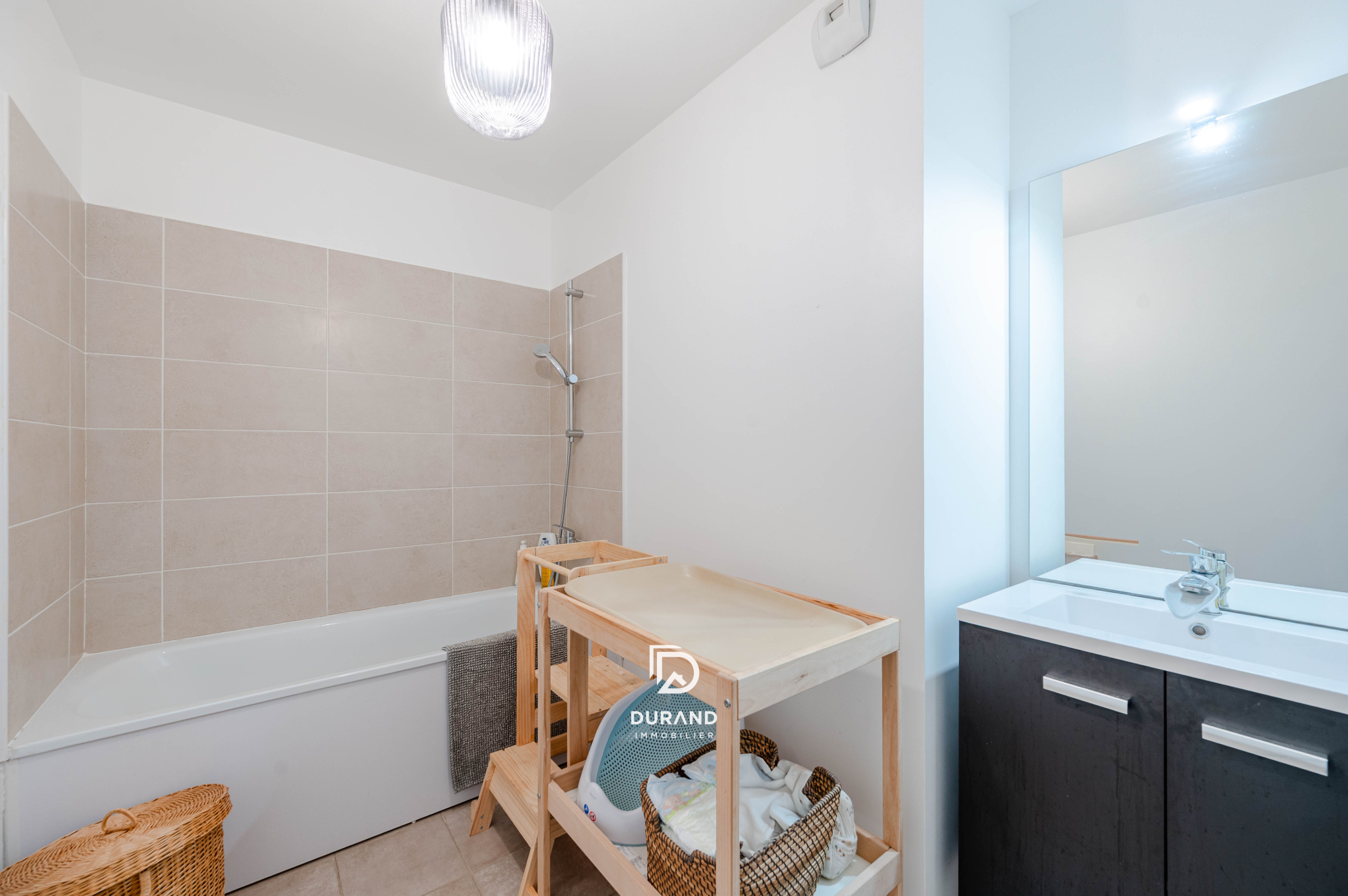 APPARTEMENT - VUE MER - 13016 MARSEILLE
