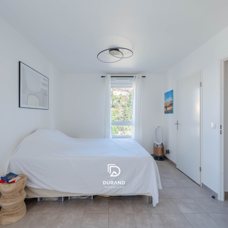 APPARTEMENT - VUE MER - 13016 MARSEILLE