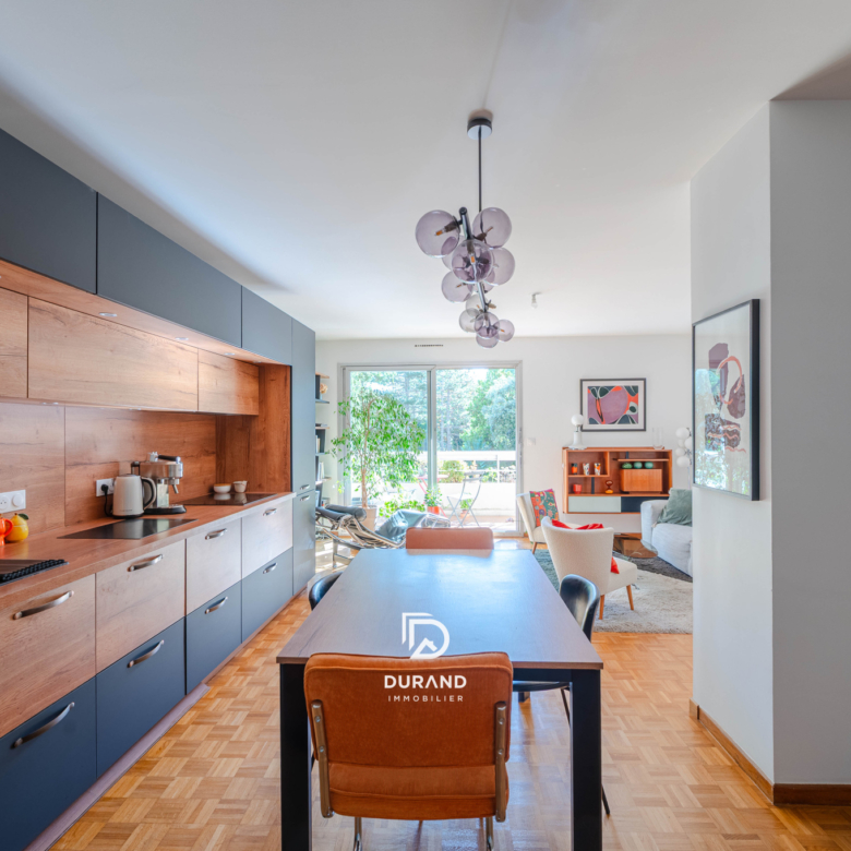 APPARTEMENT - TERRASSE - PERIER - CARRE D'OR - 13008 MARSEILLE