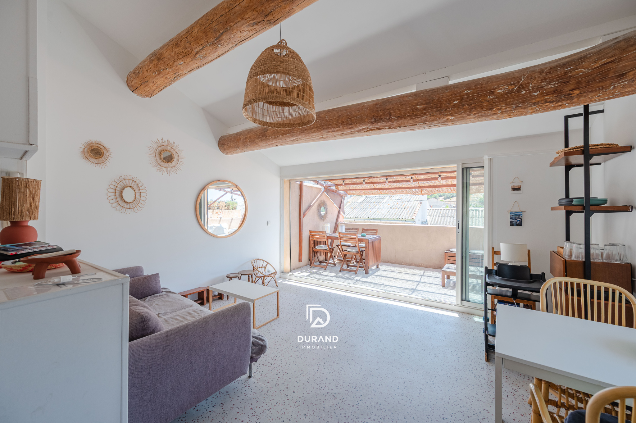 T3 en Duplex avec Terrasse - Montredon - 13 008