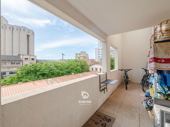 APPARTEMENT - 2 PIECES - TERRASSE - 13003 MARSEILLE