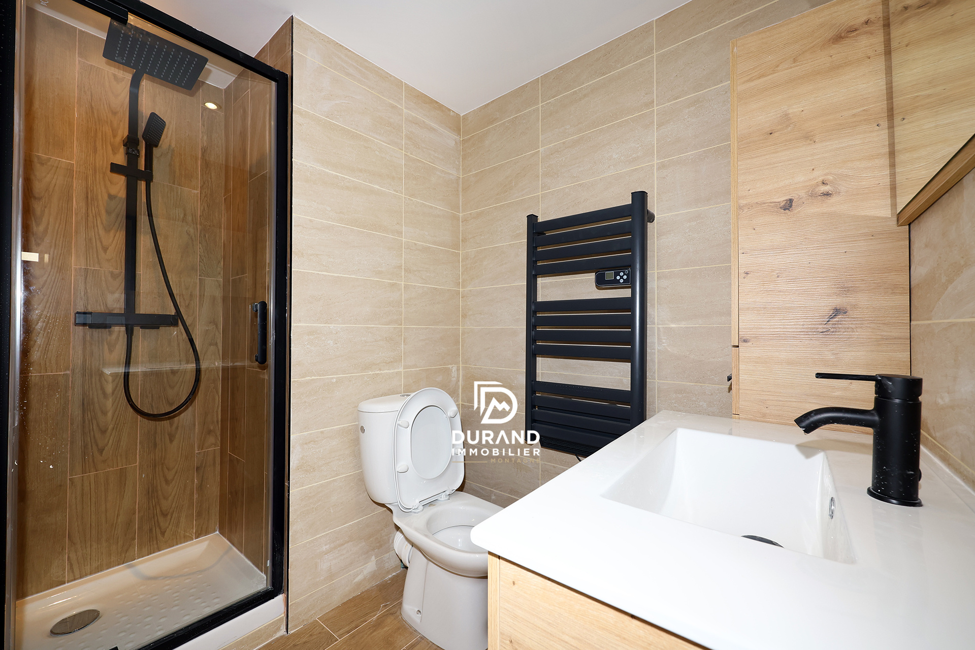 Superbe T6 en triplex dans une maison de village