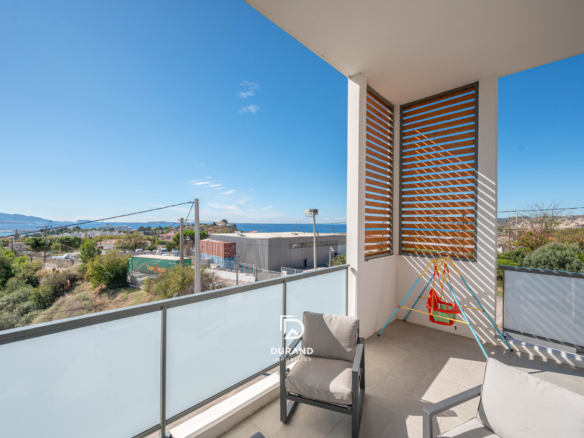 APPARTEMENT - VUE MER - 13016 MARSEILLE