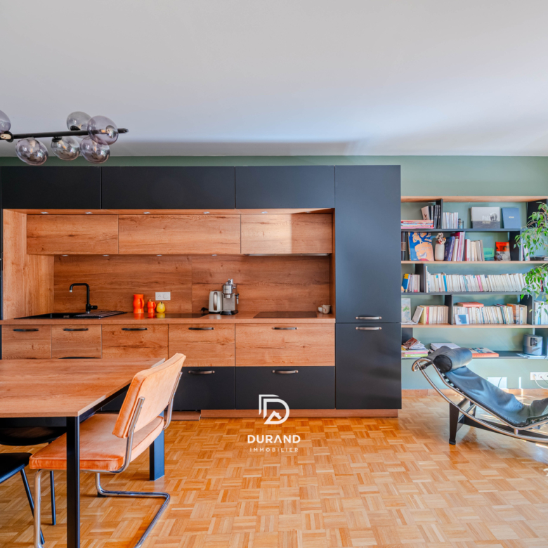 APPARTEMENT - TERRASSE - PERIER - CARRE D'OR - 13008 MARSEILLE