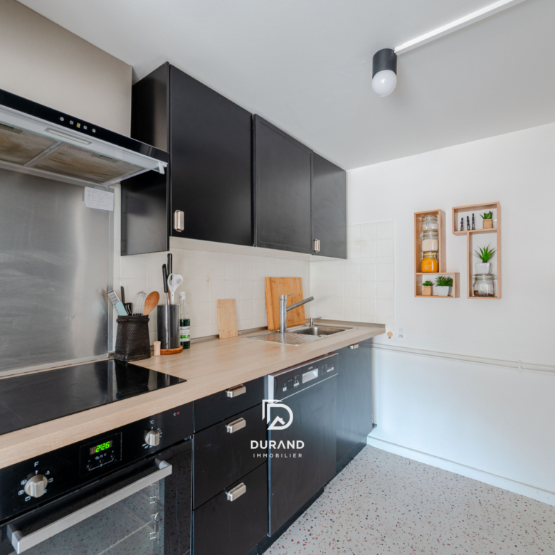 T3 en Duplex avec Terrasse - Montredon - 13 008