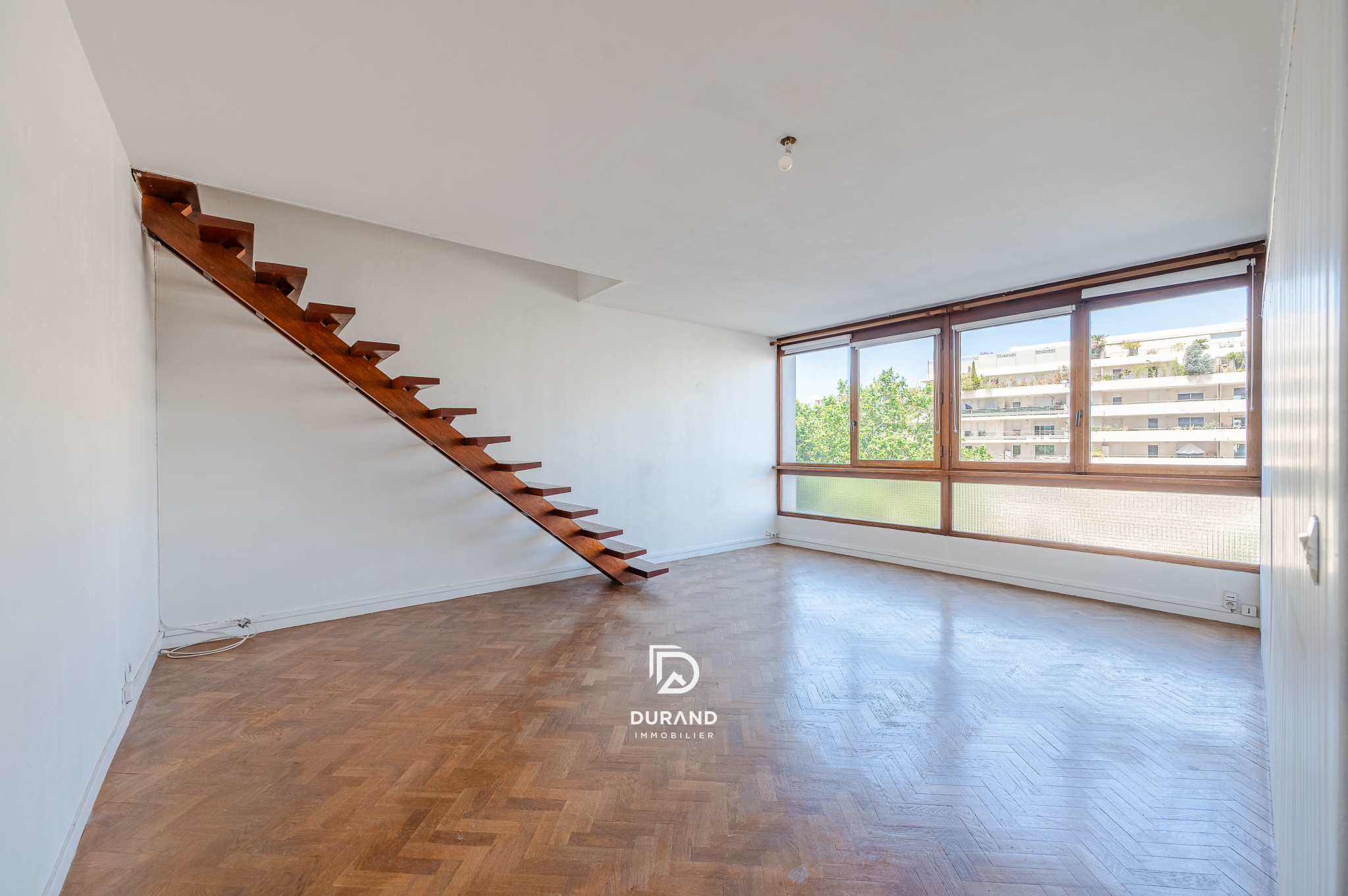 APPARTEMENT - DUPLEX - LE BRASILIA - 13008 MARSEILLE