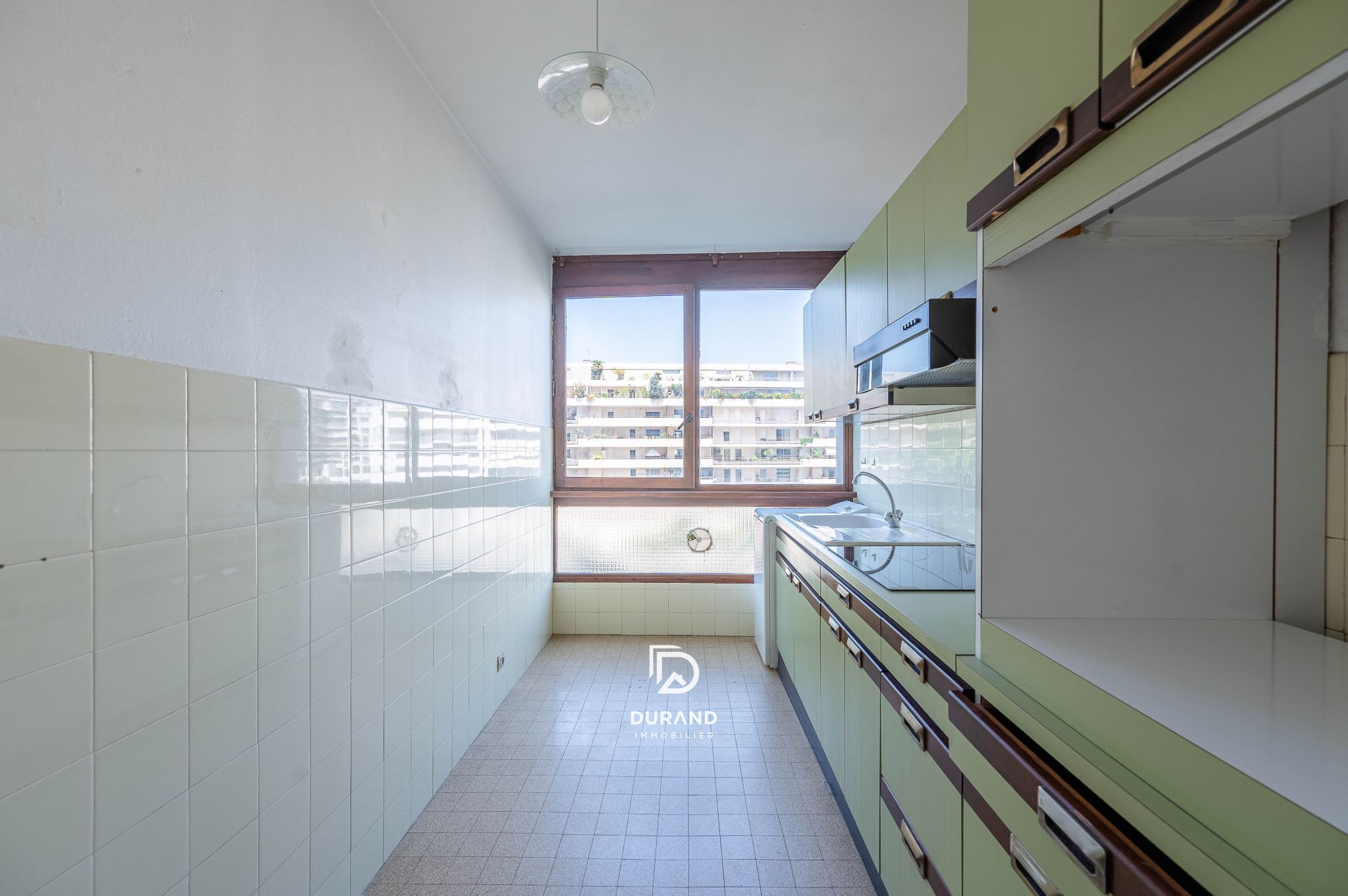 APPARTEMENT - DUPLEX - LE BRASILIA - 13008 MARSEILLE