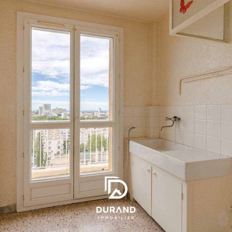 APPARTEMENT - VUE MER - 13010