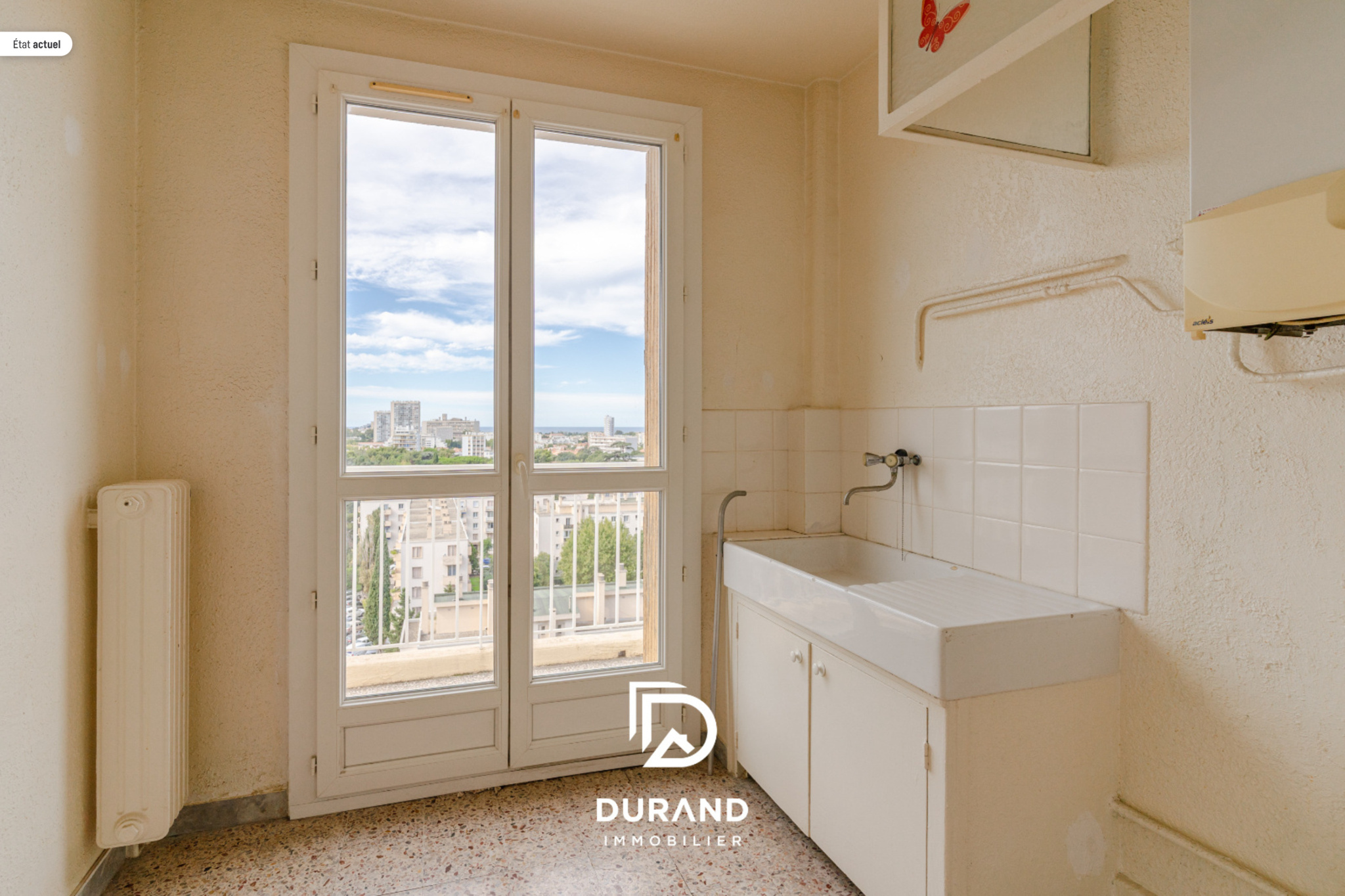 APPARTEMENT - VUE MER - 13010