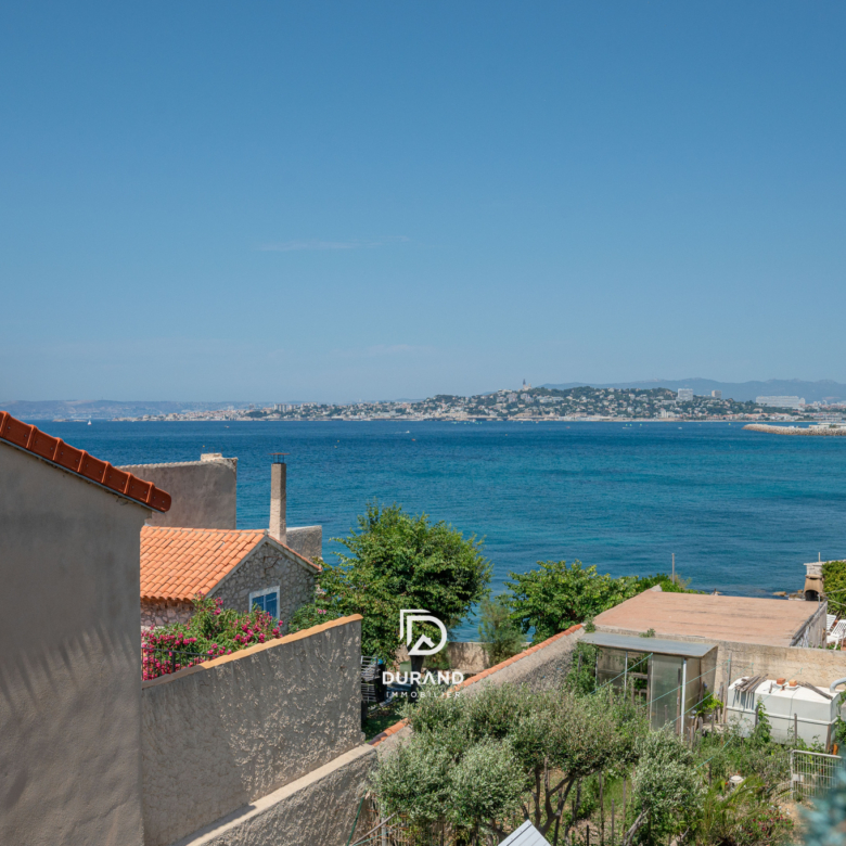 T3 en Duplex avec Terrasse - Montredon - 13 008
