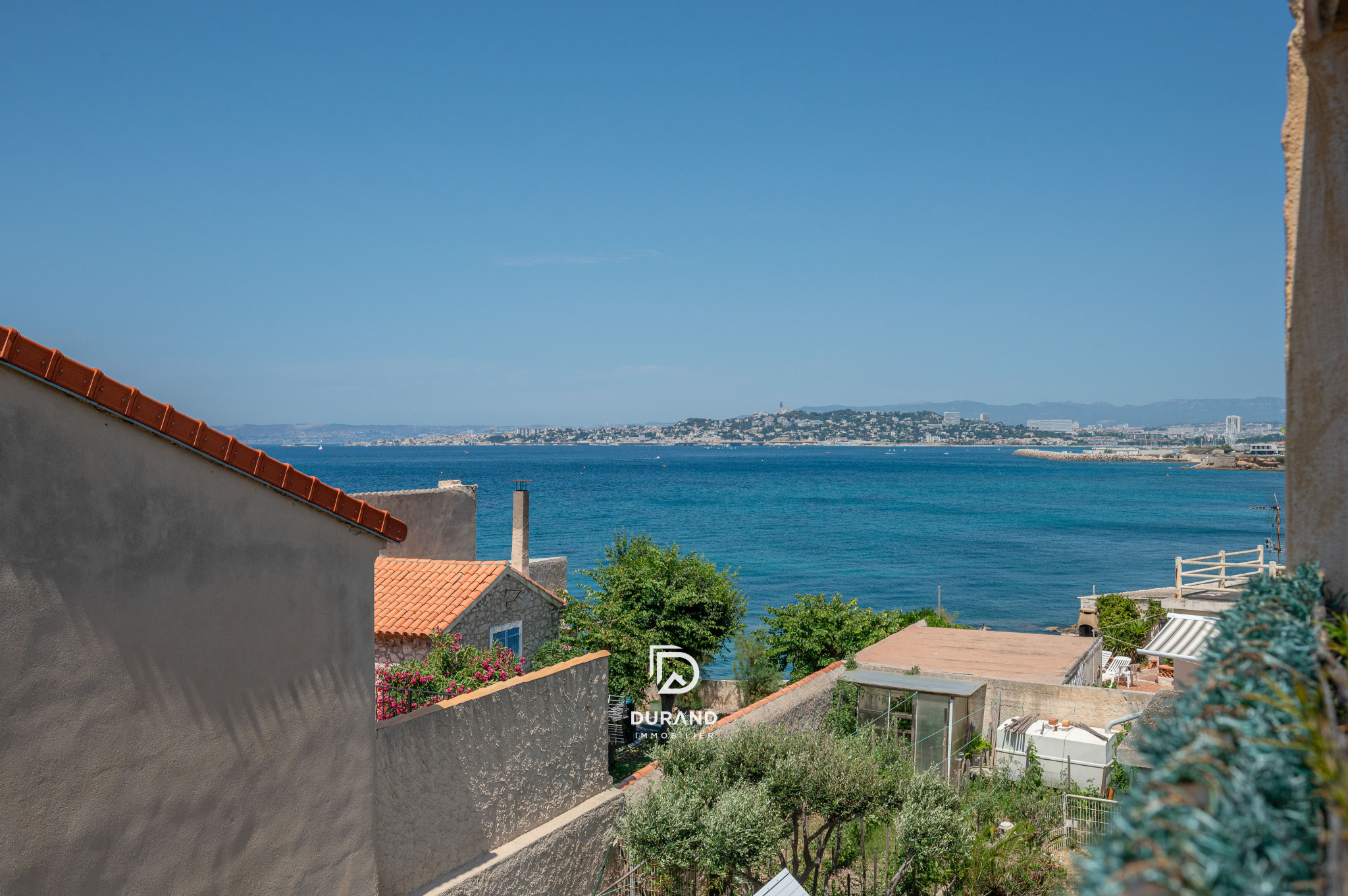T3 en Duplex avec Terrasse - Montredon - 13 008