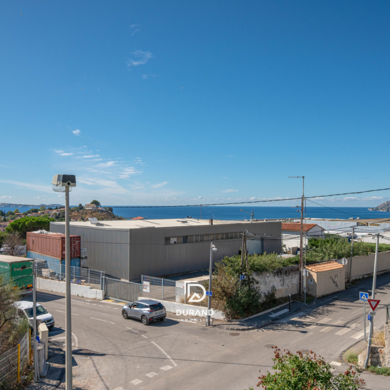 APPARTEMENT - VUE MER - 13016 MARSEILLE