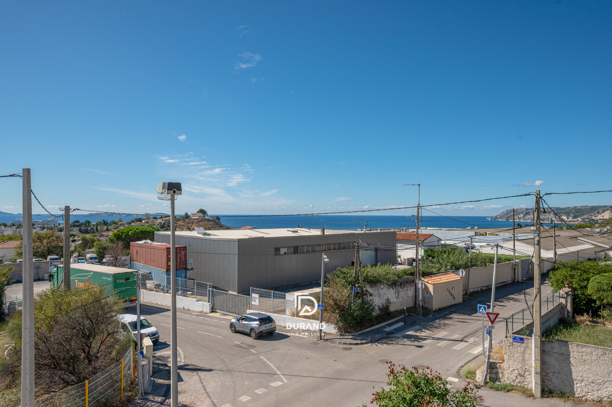 APPARTEMENT - VUE MER - 13016 MARSEILLE