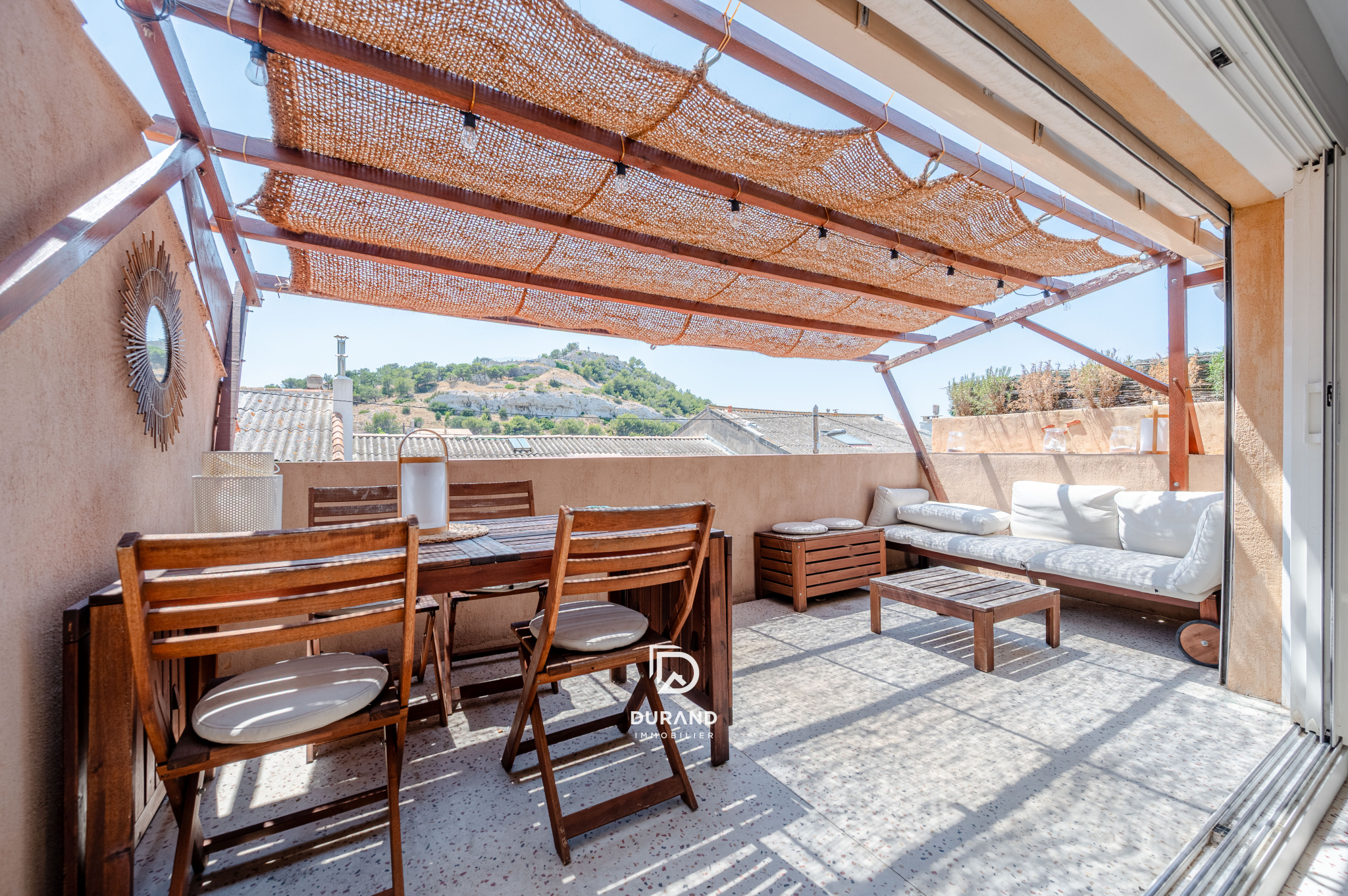 T3 en Duplex avec Terrasse - Montredon - 13 008