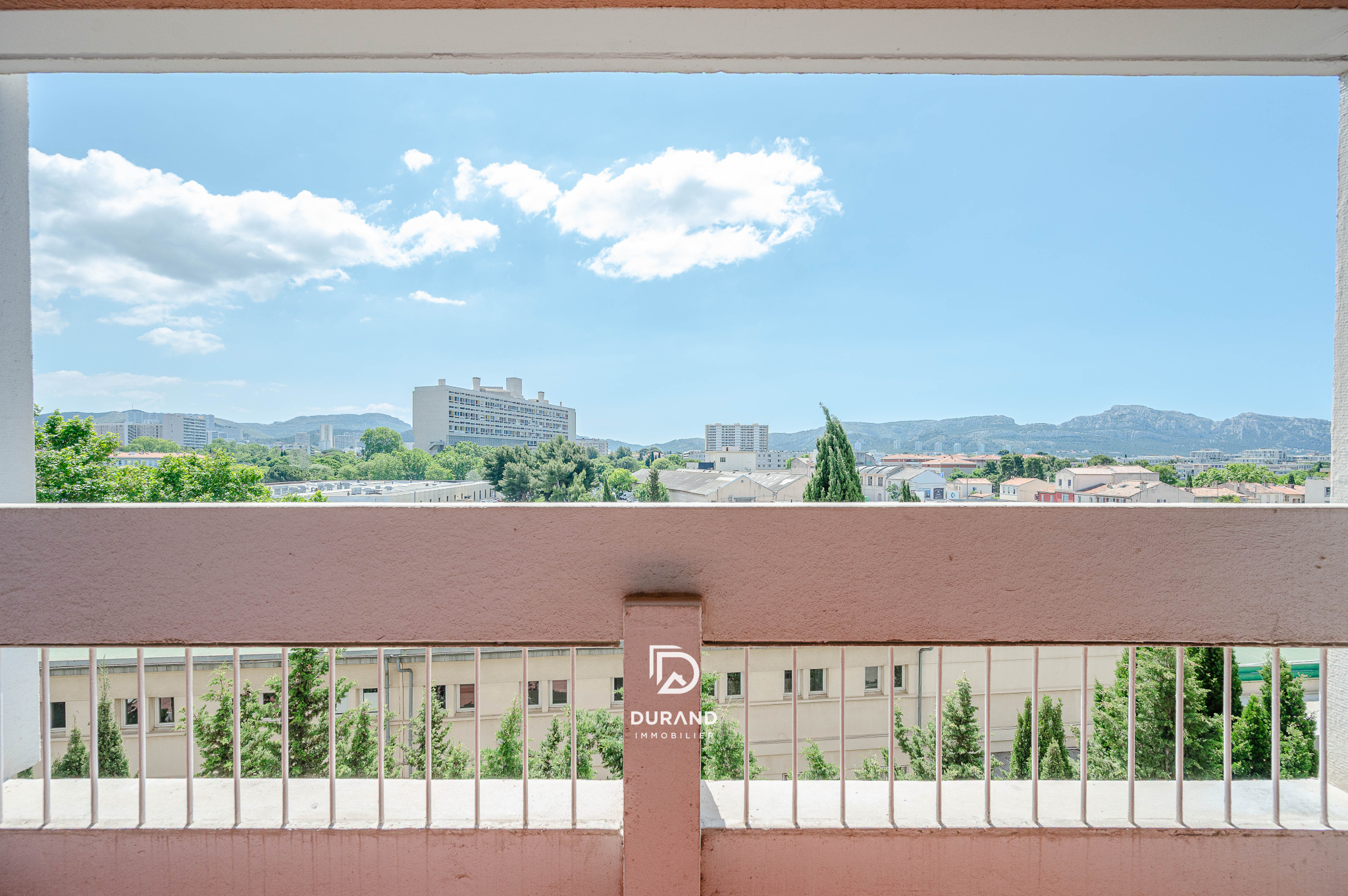APPARTEMENT - DUPLEX - LE BRASILIA - 13008 MARSEILLE