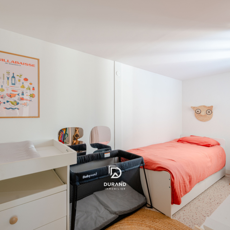 T3 en Duplex avec Terrasse - Montredon - 13 008