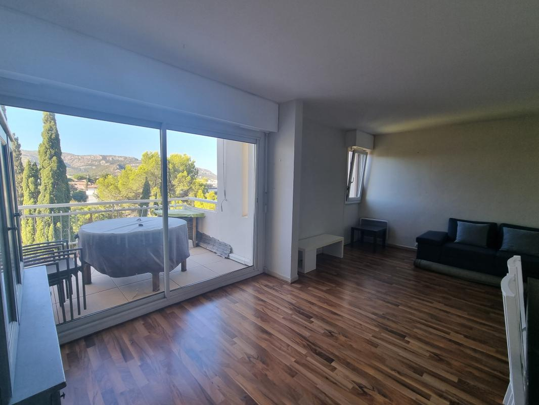 T3 MEUBLE avec terrasse